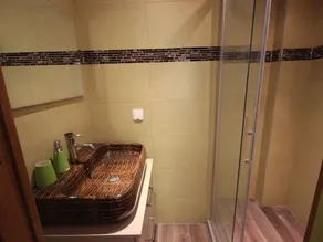 Spacieux appartement 5 pièces près des pistes, jusqu'à 12 personnes, parking et balcons - Image 3