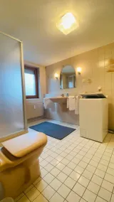Comfortable vacation apartment near downtown - Image 3