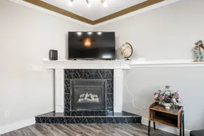 Entire large house, 7BR/4BA/9beds, 5 minutes to Airport, Ctrain & Shopping - Image 2