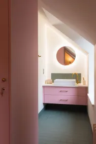 La Maison Rouge  - Image 2
