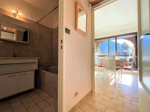 Studio cosy avec balcon, proche centre et télécabine – Briançon - Image 4
