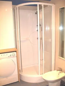 Nuovo - Graziosa villetta con tetto in paglia in acqua con piscina - Image 3