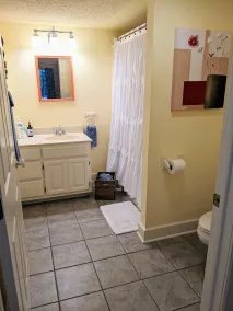 Private Guest House 20 Minutes from U of A - Image 4