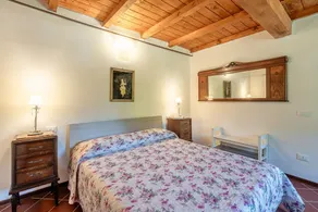 Apartment 'Suoni Della Natura' with Shared Garden and Wi-Fi - Image 5