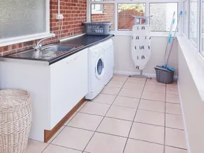 2 bedroom accommodation in Grainthorpe, near Louth - Image 2