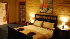 Clare View HOUSE (pet friendly, wheelchair accessible) Sleep 8 - Image 3