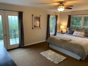 Stanley Hollow - 60 Acres, Starlink Satellite WiFi, 2 miles of private hiking - Image 4