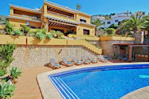 El Portet - beachfront holiday home with private pool in Moraira - Image 5