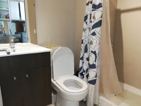 Apartment near the center. New, very welcoming. - Image 3