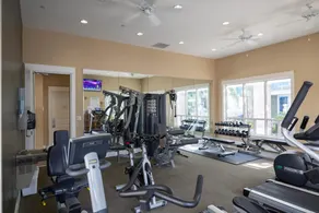 Cozy coastal studio with shared pool beach access and close to everything - Image 4