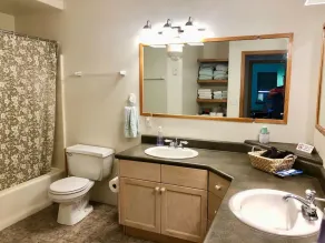Aloha Suite: Watch Whales, Breakfast included at Ala Kai Bed and Breakfast - Image 2