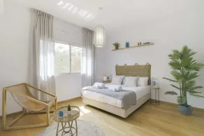 Sweett | Monumental - Three Bedroom Apartment, Sleeps 6 - Image 5