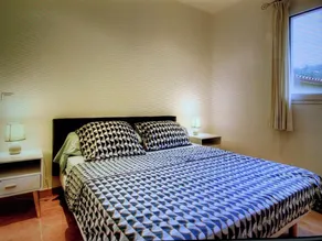 Location pour 4 personnes maxi avec terrasse de 30 m2 au calme - Image 5