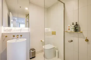 StayAU Hotel-Style Apartment BoxHill  - Image 5