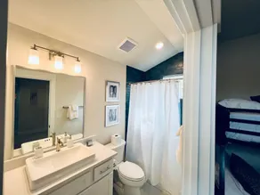 Newer home in ideal location to explore Austin - Image 4