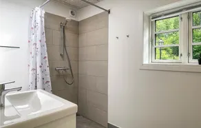 2 bedroom beautiful home in Rønne - Image 3