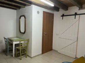 Cozy and romantic vacation spot, a stone's throw from boarding to Venice - Image 2