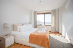 Liiiving in Porto - Sea & River View - Image 5