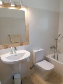 Abgelegene, geräumige, von Bäumen gesäumte Villa in Binibeca Nou mit privatem Pool - Image 4