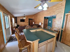 Cabin 2 Family/Pet Friendly Resort Amenities Dock Fishing Beach - Image 2