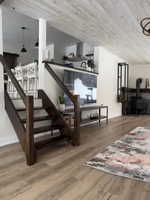 Newly Renovated Family Waterfront Cottage w/Hot Tub and Wood Stove - Image 4