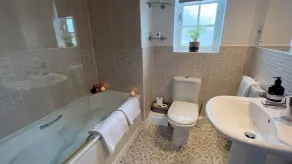 Hot Tub Heaven in Beautiful Village, Close to Beaches - Blue Flag & Dog Friendly - Image 4