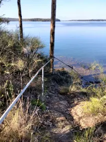 Lakeside self-contained room with private entry - 1 min from Wangi jetty - Image 2