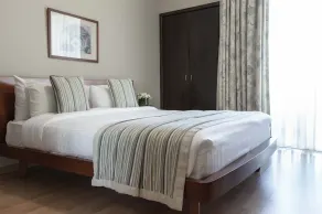 3Bedroom Apartment Fully Serviced BesideThe Sea-LH - Image 5