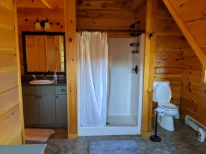 Log cabin in the White Mountains, near Bretton Woods - Image 4