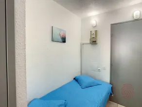 Cozy Studio Near Spa, Pet-Friendly, WiFi, Balcony, and Free Parking - Image 5