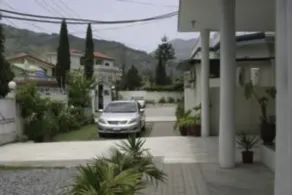 Hotel Orash Lodges - Image 4