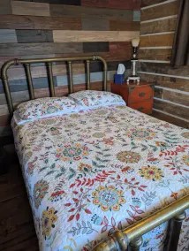 Log Cabin Sleeps 2-7  Base of Beartooth Mtn Near Cody WY & Yellowstone Natl Park - Image 3