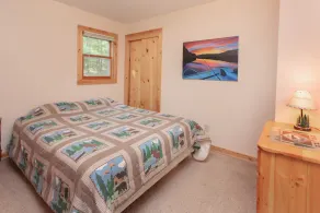 Beautiful cabin with awesome lake view of crystal clear/sandy Lake Belle Taine - Image 3