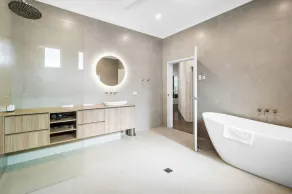 Majestic Manor 5BR Stylish Super Home - Private Pool - BBQ - Image 3