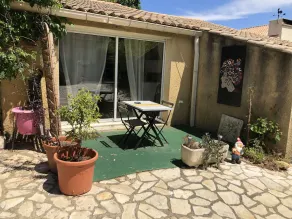 1 Bedroom Apartment in Tresques - Image 5