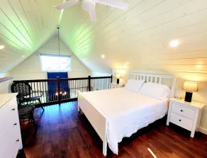 Smukke New Loon Cottage på floden på The Ledges Resort and Marina - Image 3