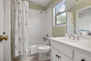 🌿 Private Hill Country Retreat with Fenced Yard + Fire Pit | Pet Friendly | Heritage House 🌄 - Image 5
