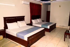 PRIME DHA GUEST HOUSE - Image 4