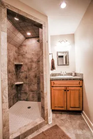 Winters Haven - en luksuriøs Asheville Mountain Timber Frame Cabin W / Hot Tub & mere! - Image 5