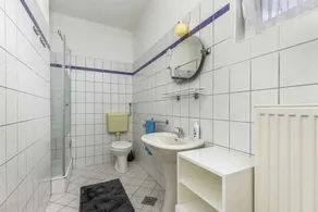 Holiday home with garden pavilion and WiFi - Image 2
