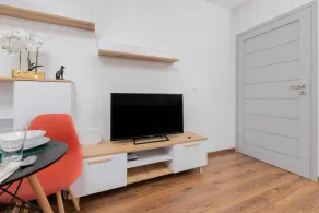 Gemütliche Wohnung | Parkplatz, Balkon und Arbeitsraum - Image 3