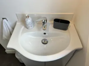 Sunny Flat in the Heart of Hove, Close to Beach - Image 4