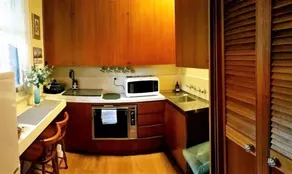 City Comfort at Cumberland Apartment: Convenience at its Best - Image 5