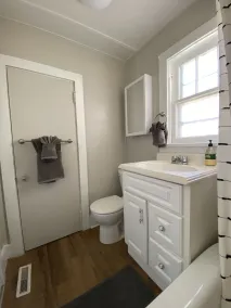 Dog Friendly with Private Fenced Yard, close to CSU and Old Town - Image 4
