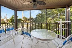 # 242 Sanibel Moorings Courtyard Voir - Image 5