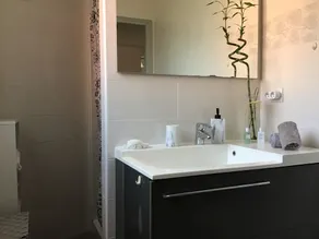 Maison chaleureuse,climatisée, 2 chambres à 3 km des plages de La Ciotat. - Image 3
