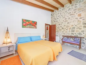 Stone-villa in a rural idyll with pool– Villa Mamici - Image 4