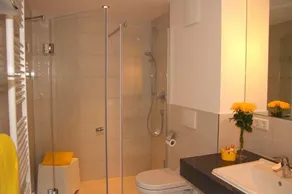 Luxurious apartment with sea view, only 70 m to the beach - Image 4