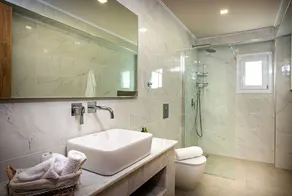 Villa Hill, 2 bedroom villa with breathtakig view and private pool! - Image 2