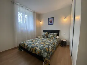 Voll ausgestattete Ferienunterkunft mit Garten und Grill - Image 3